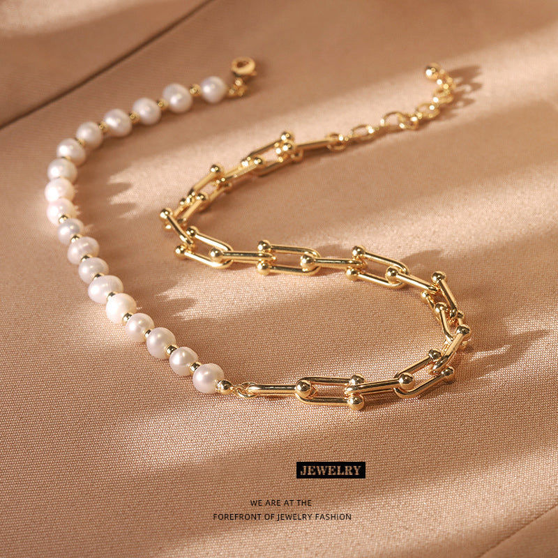 U-Shaped Pearl Necklace